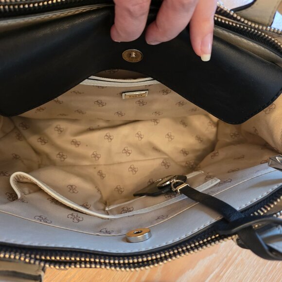 Purse - Picture 3 of 3